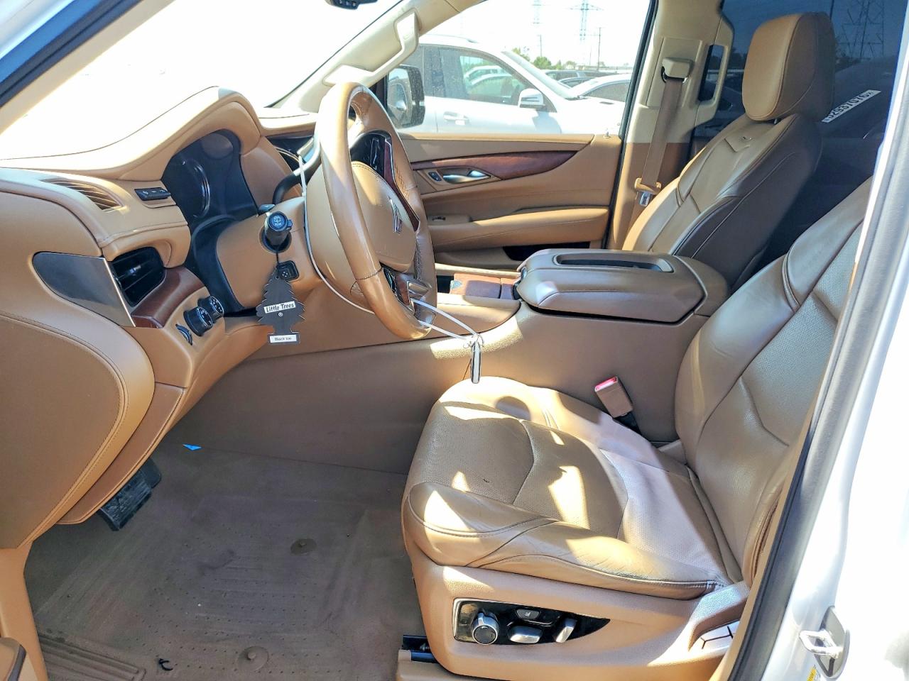 2016 Cadillac Escalade VIN 1GYS4KKJ5GR300566 photo 7
