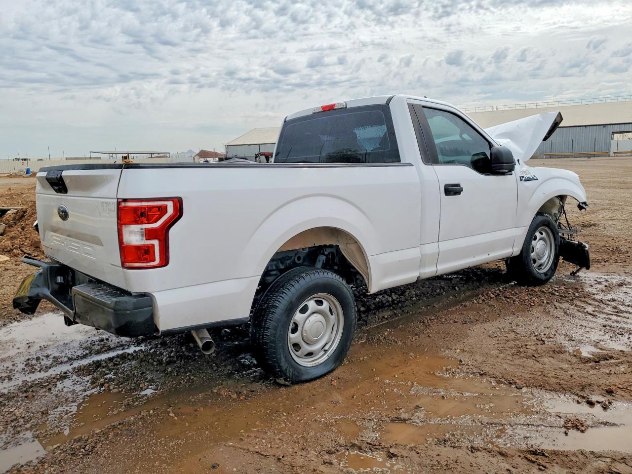 2020 Ford F150 VIN 1FTMF1C52LKF11392 photo 3