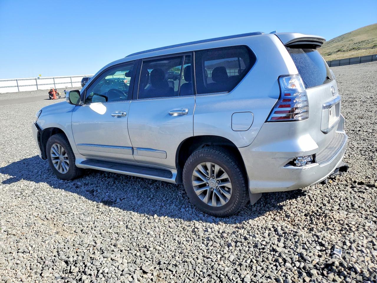 2019 Lexus Gx VIN JTJBM7FX1K5227081 photo 2