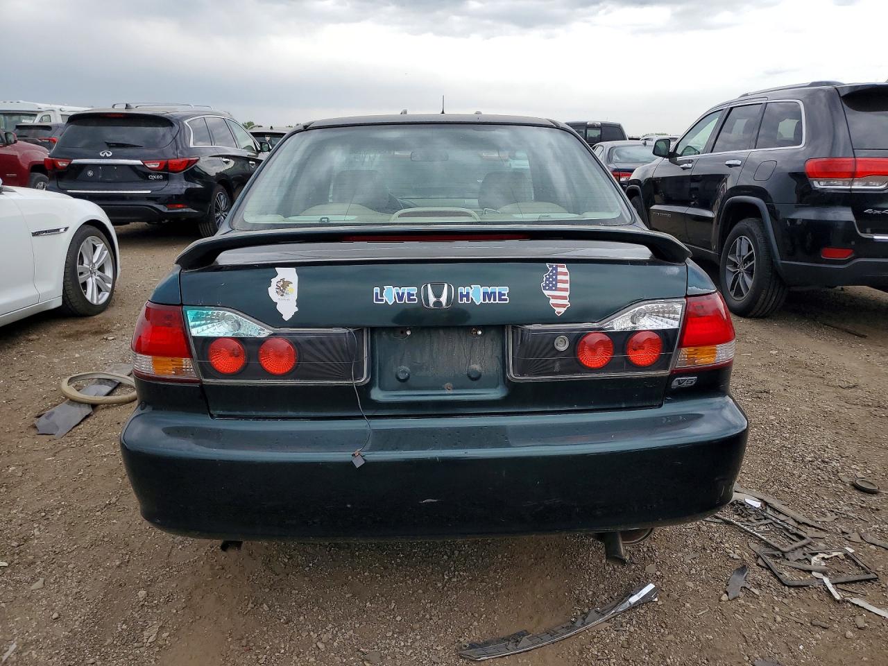 2001 Honda Accord VIN 1HGCG165X1A027382 photo 6
