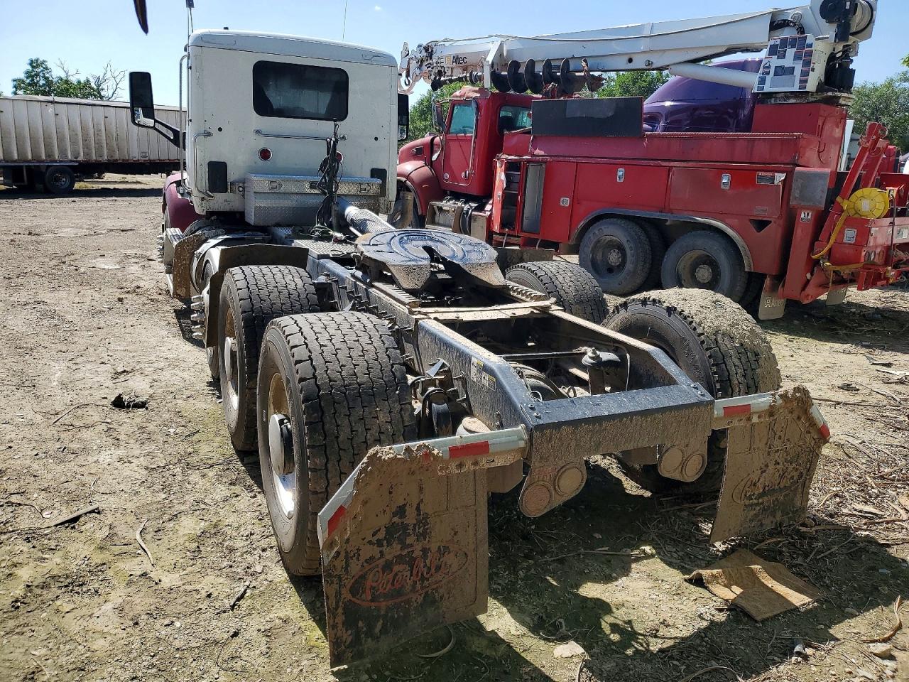 2017 PETERBILT All other VIN 1XPBPP9X3HD413577 photo 3