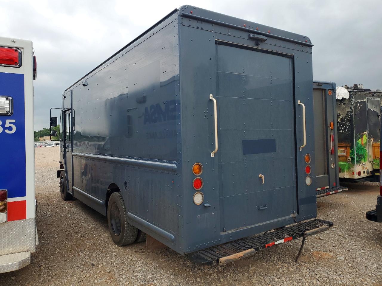 2021 FREIGHTLINER All other VIN 4UZAC2GA7MCMM9505 photo 2
