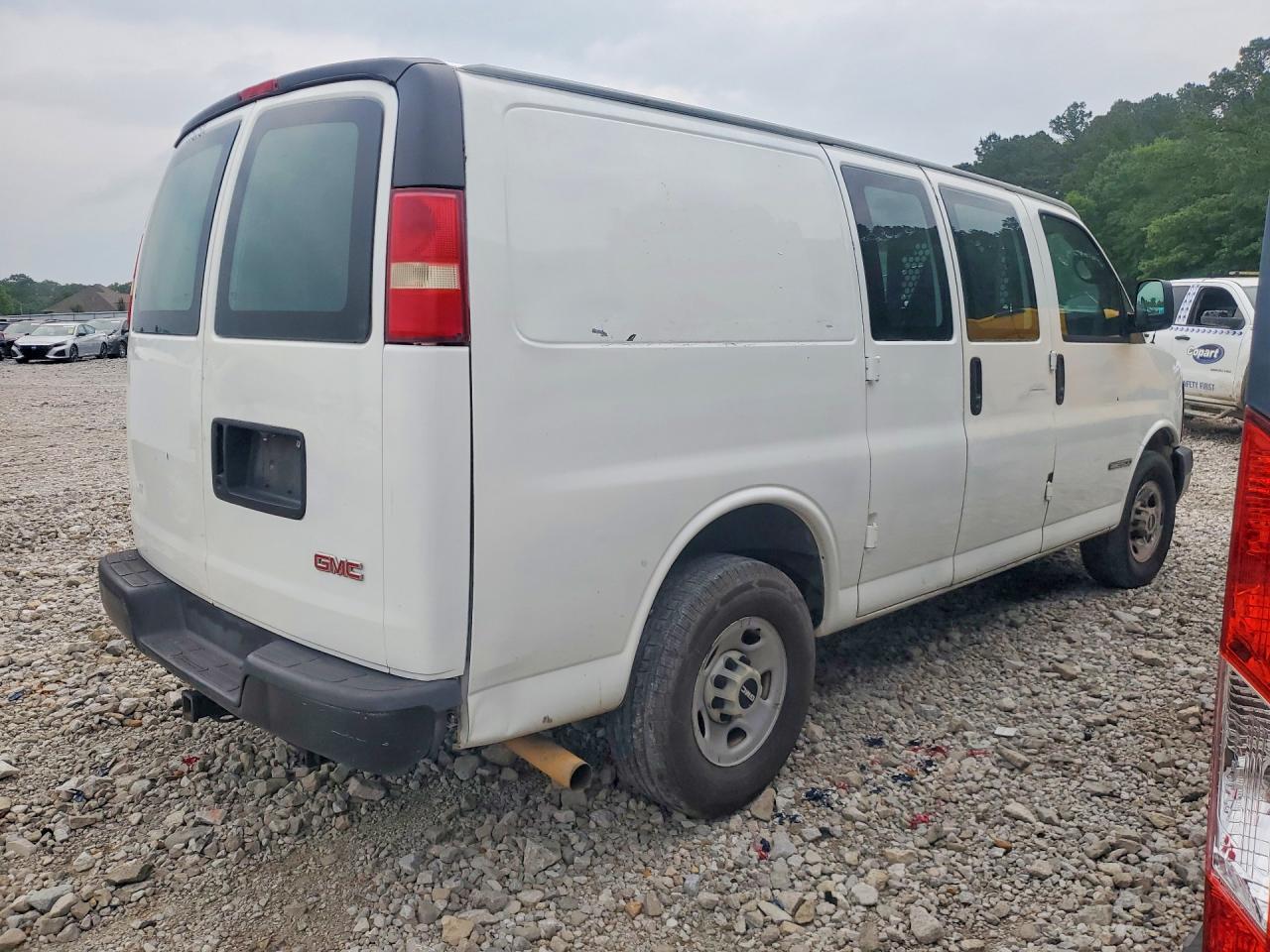 2006 GMC Savana VIN 1GTGG25V561190343 photo 3
