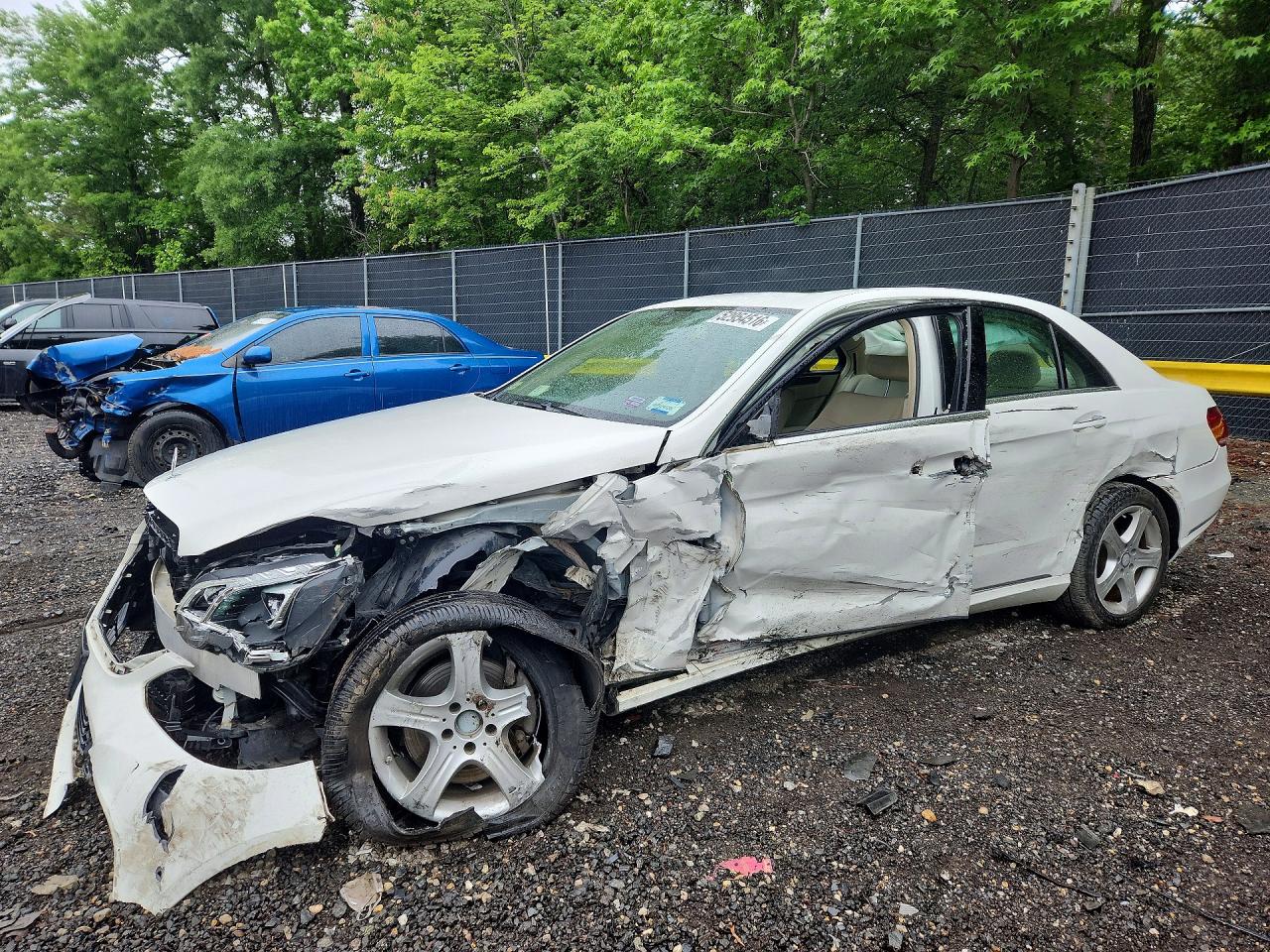 2014 MERCEDES-BENZ E-class VIN WDDHF5KB7EB014959 photo 1