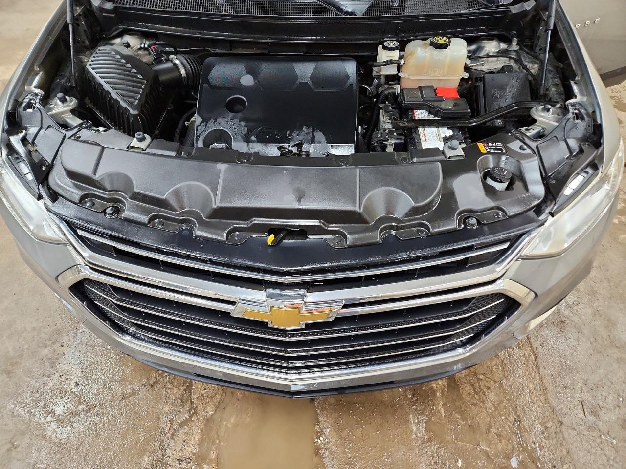 2018 Chevrolet Traverse VIN 1GNERGKW6JJ167178 photo 12