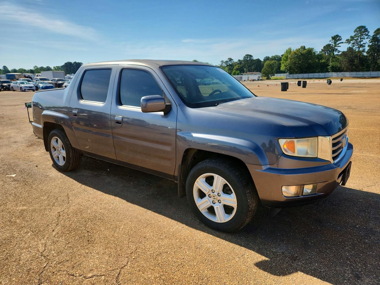 2014 Honda Ridgeline VIN 5FPYK1F56EB007833 photo 4