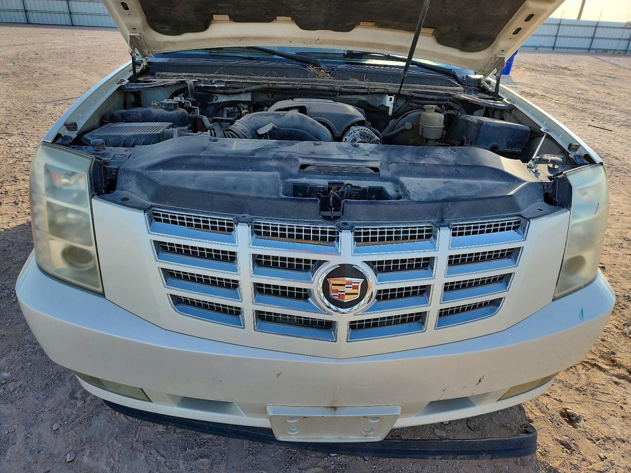 2007 Cadi Escalade VIN 1GYEC63827R290050 photo 12