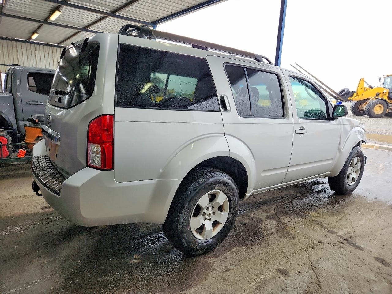 2008 NISSAN Pathfinder VIN 5N1AR18BX8C654032 photo 3