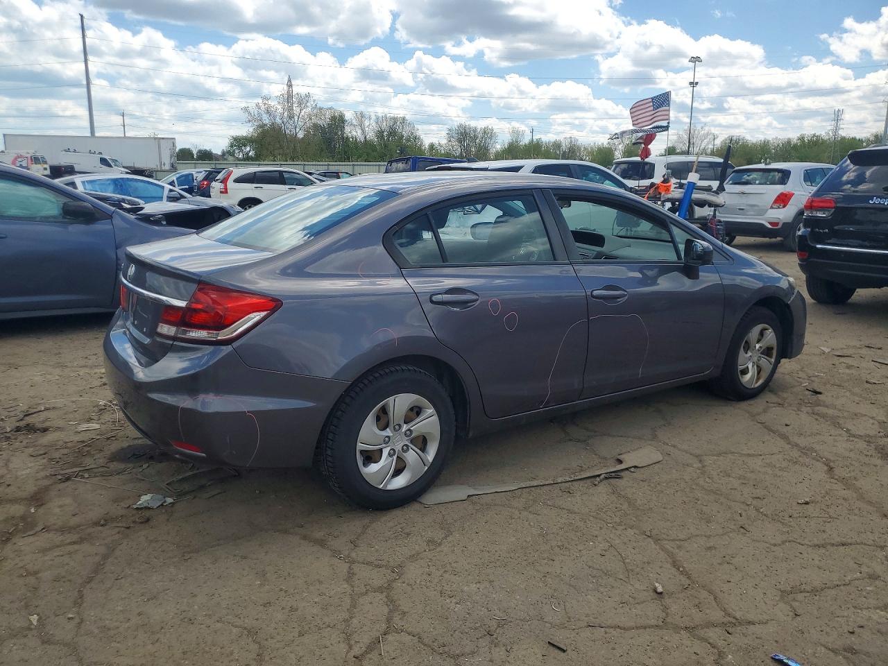 2015 Honda Civic VIN 19XFB2F51FE117153 photo 3