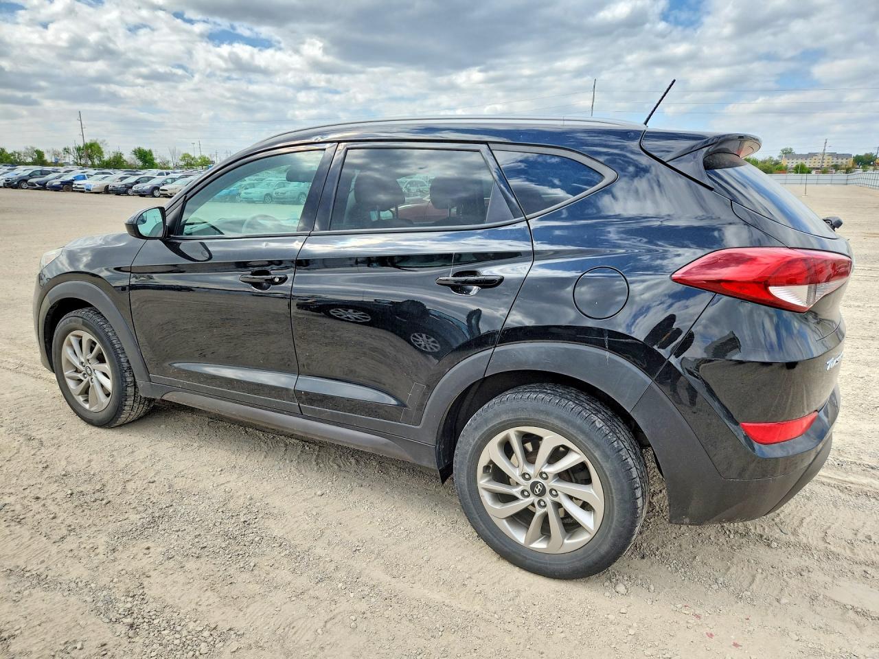 2016 Hyundai Tucson VIN KM8J3CA48GU058208 photo 2