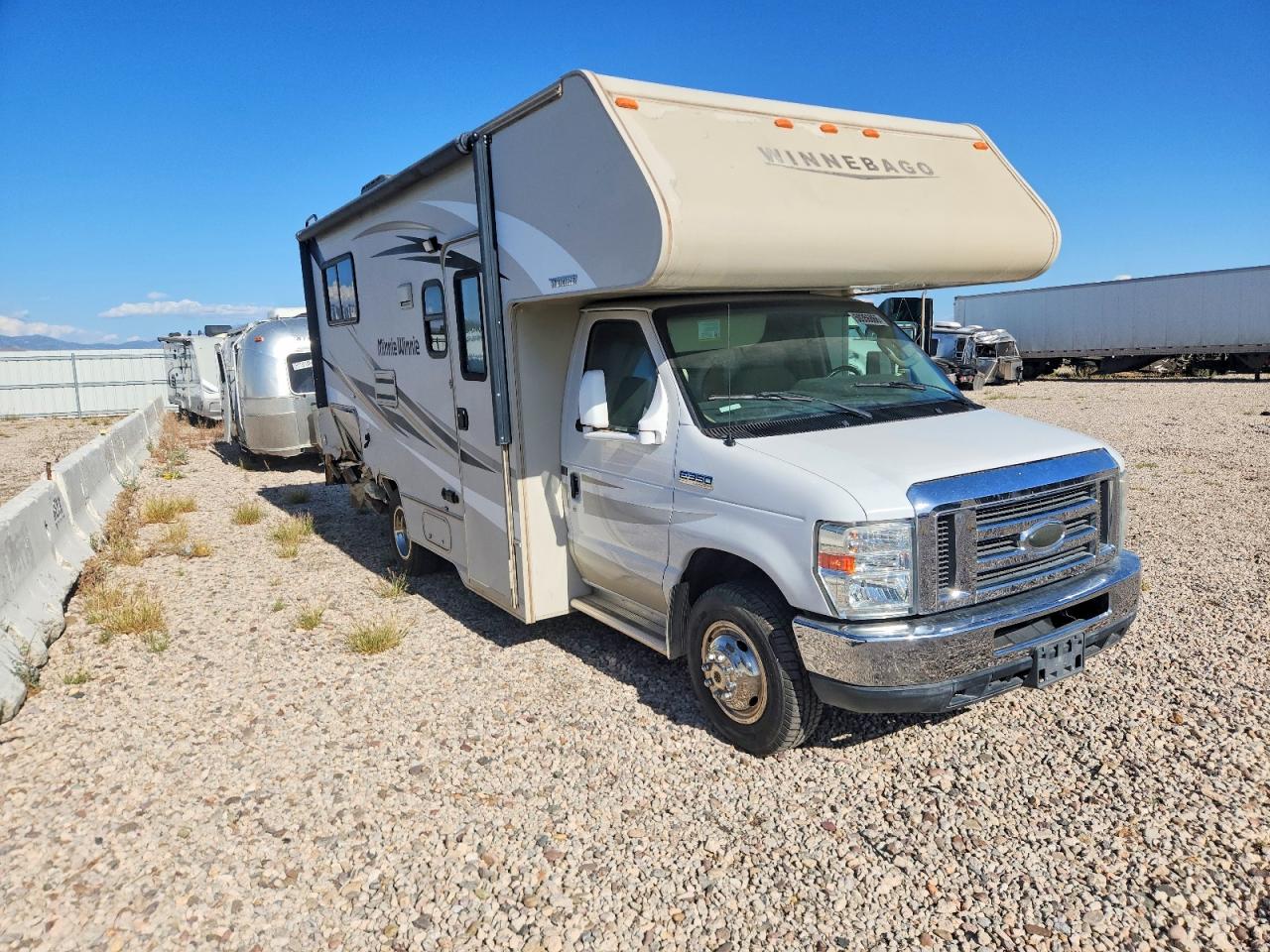 2016 WINNEBAGO All models VIN 1FDWE3FL6FDA27389 photo 1