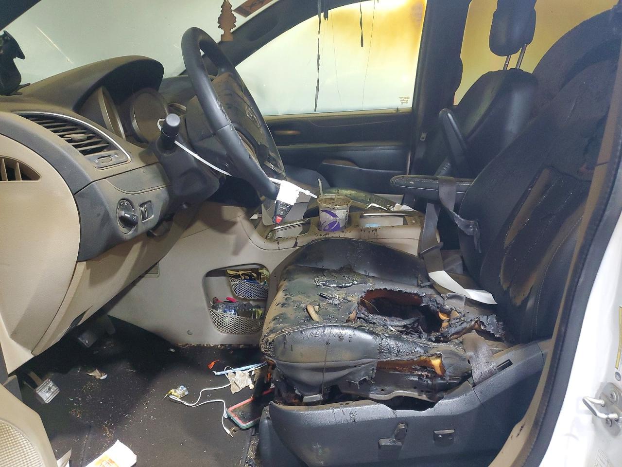 2020 Dodge Caravan VIN 2C4RDGCG5LR173732 photo 7