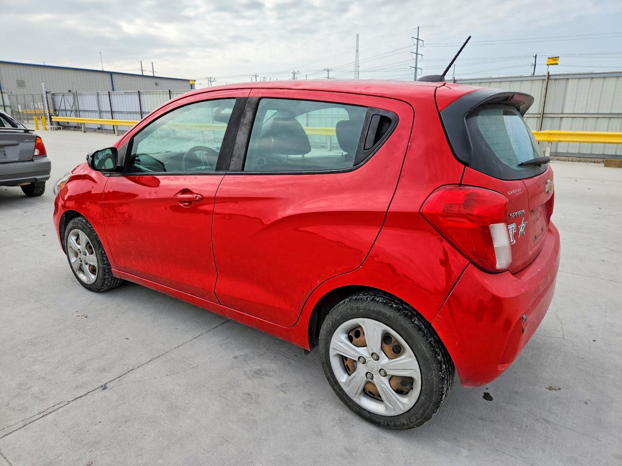 2019 Chevrolet Spark VIN KL8CB6SAXKC729052 photo 2