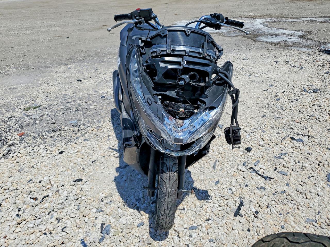 2019 HONDA Pcx VIN RLHKF300XKY001430 photo 2