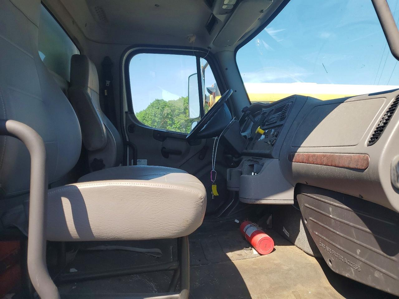 2015 FREIGHTLINER All other VIN 1FVACWDT5FHGC2948 photo 11