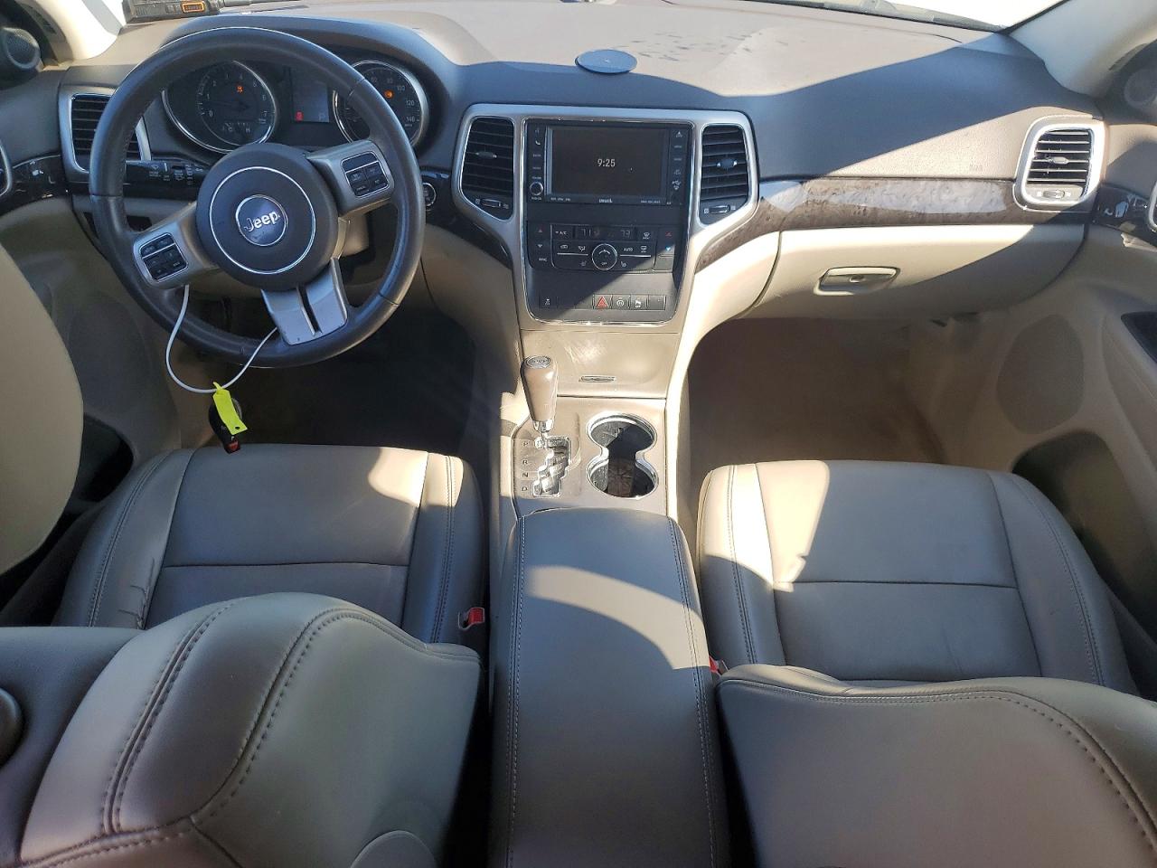 2011 Jeep Cherokee VIN 1J4RS4GG7BC582900 photo 8