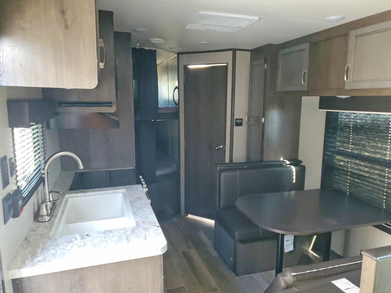 2021 JAYCO All models VIN 1UJBJ0BM8M17N0607 photo 6