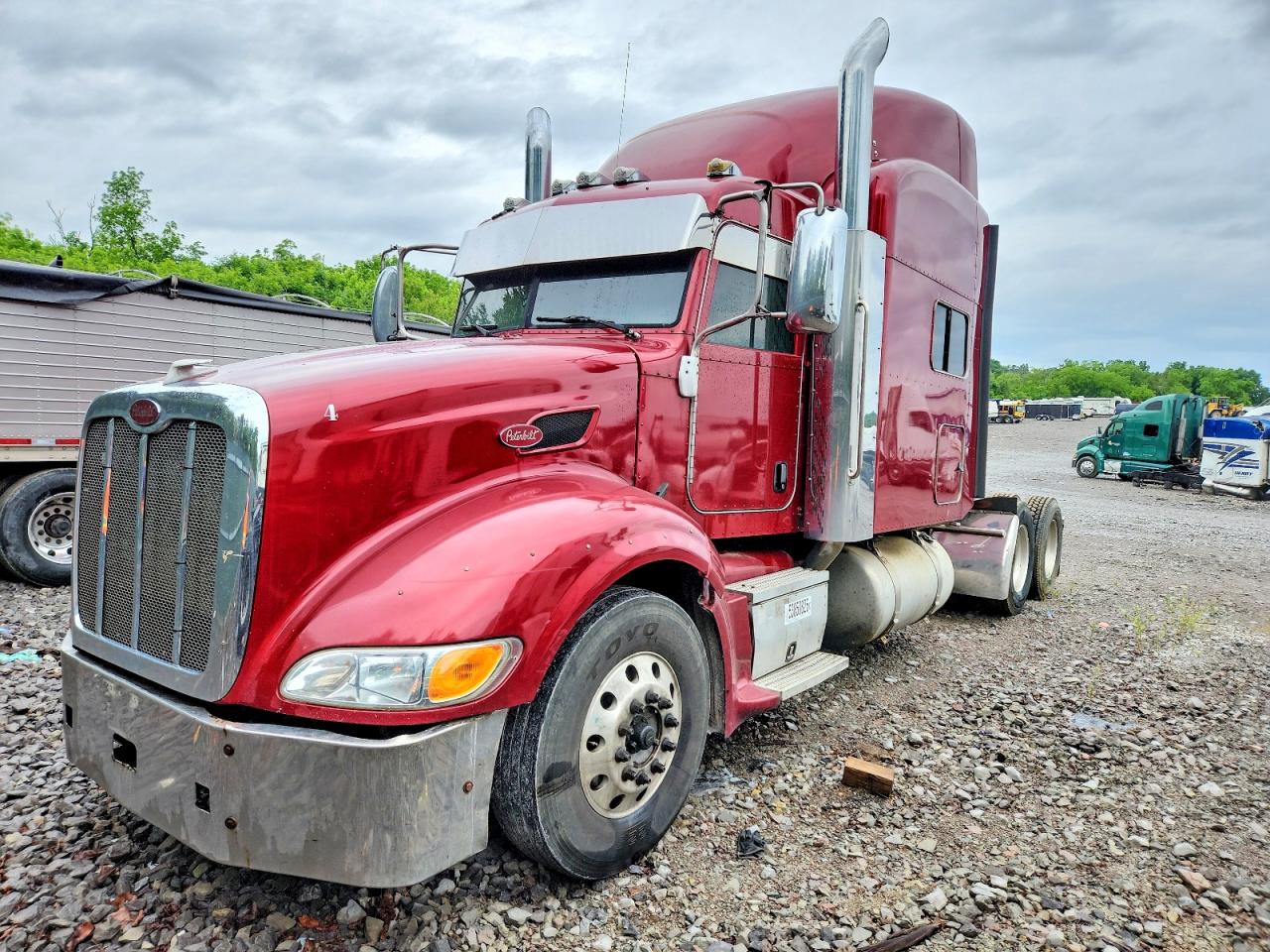 2013 PETERBILT All other VIN 1XPHD49X2DD206402 photo 2