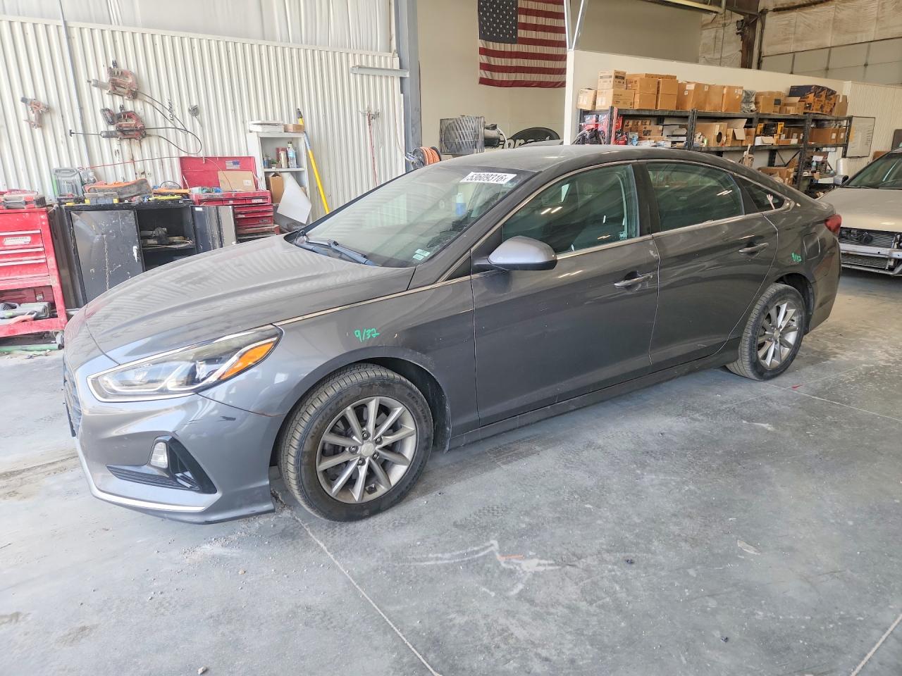 2019 Hyundai Sonata VIN 5NPE24AF2KH742240 photo 1