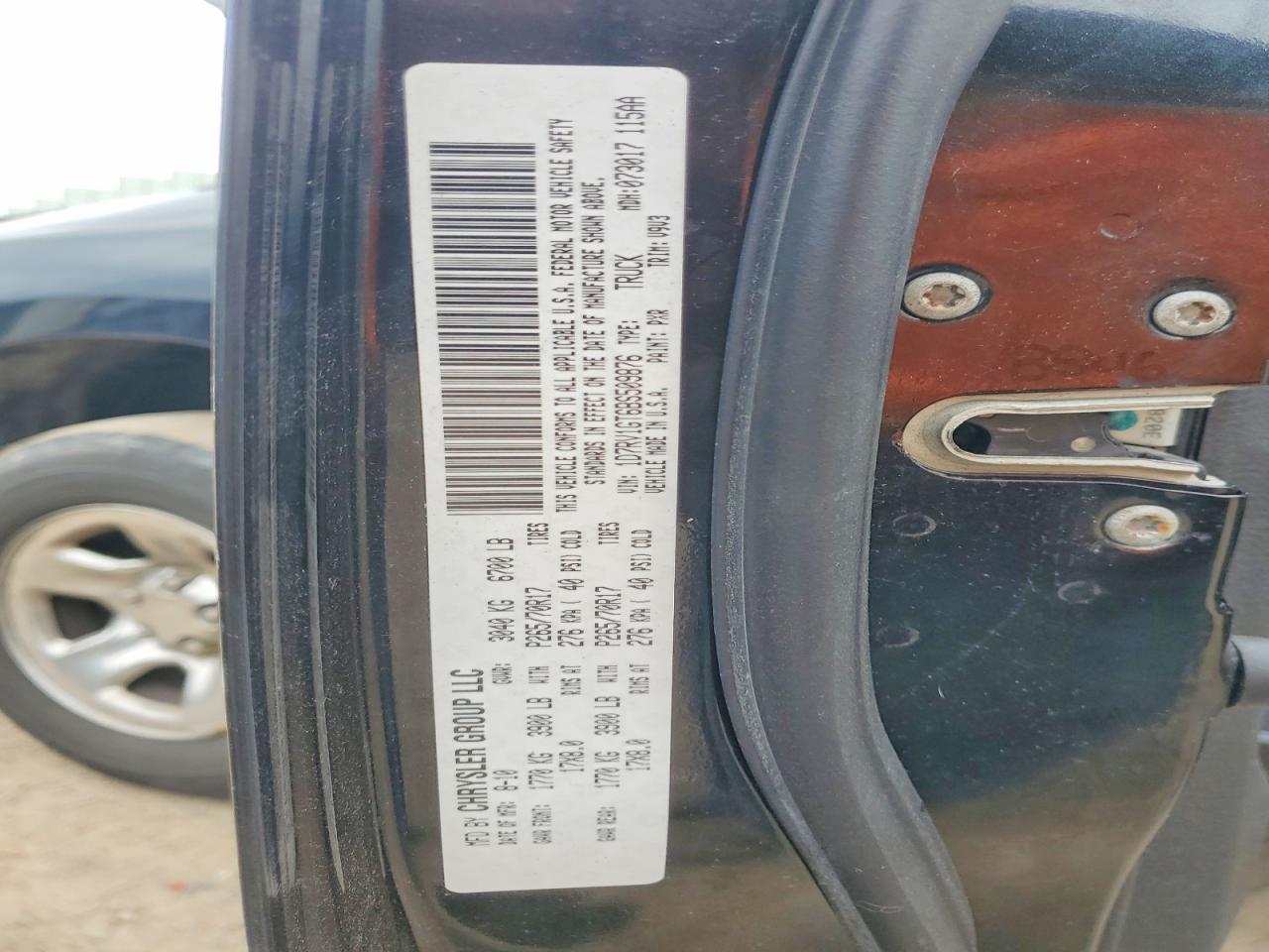 2011 Dodge Ram 1500 VIN 1D7RV1GT6BS509876 photo 12
