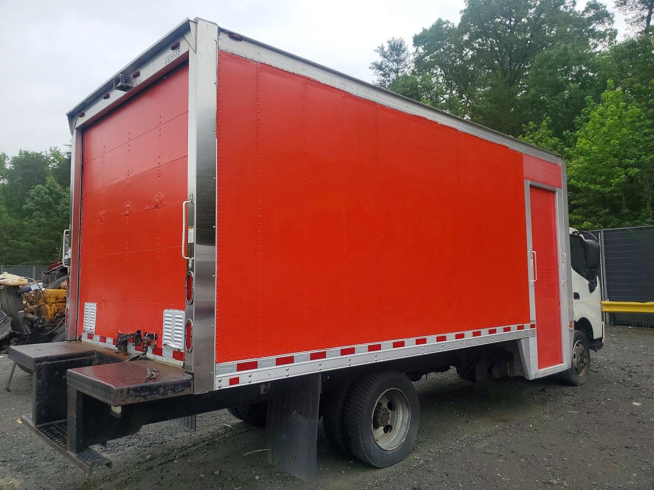 2017 HINO All other VIN JHHSDM2HXHK005758 photo 3