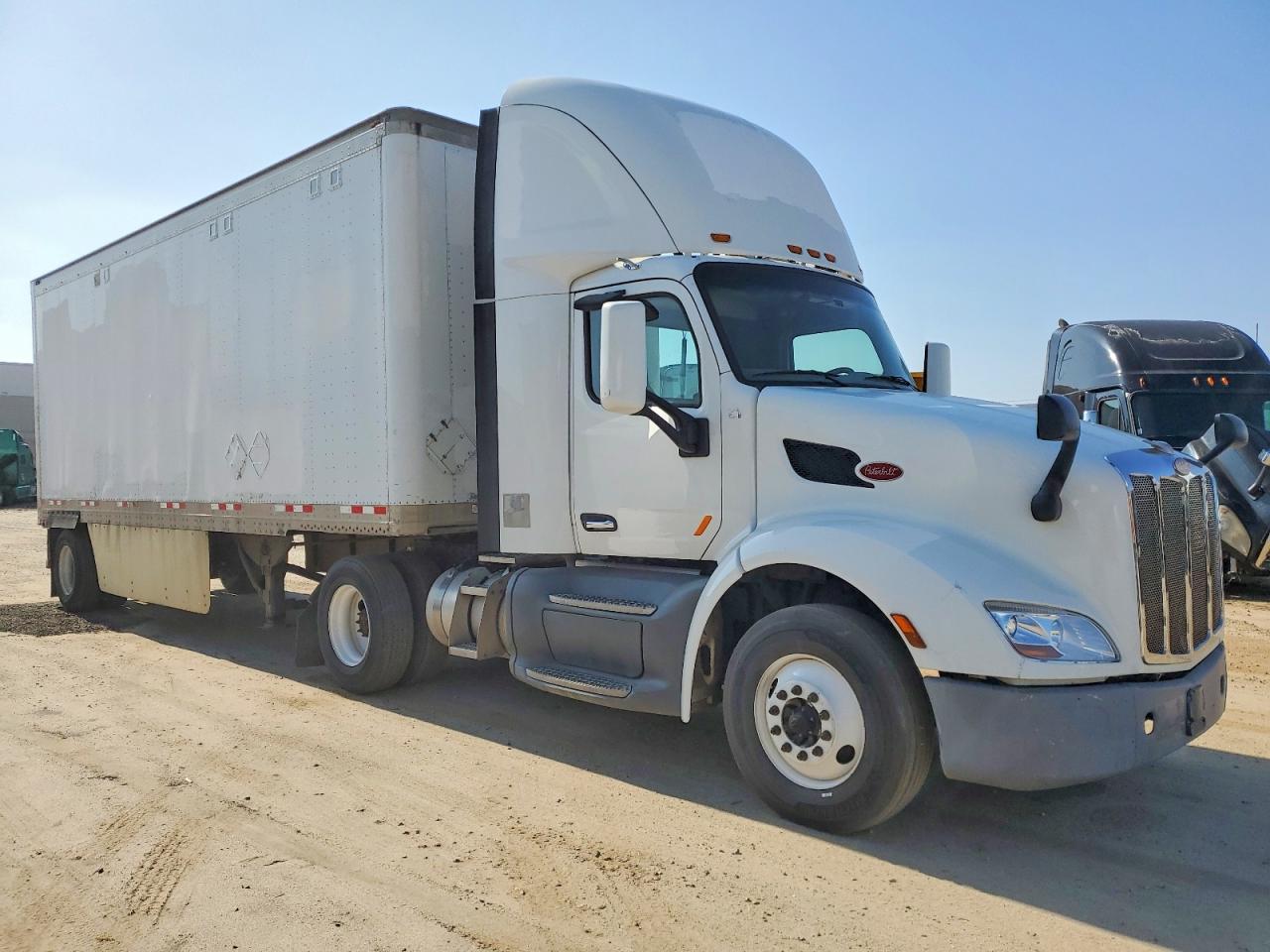 2017 PETERBILT All other VIN 1XPBA48X1HD428614 photo 1
