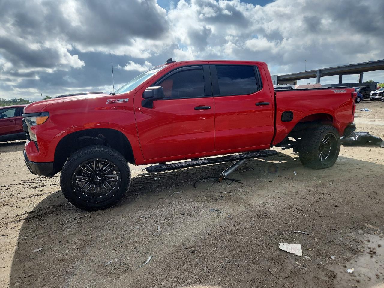 2022 CHEVROLET All models VIN 3GCPDCED4NG578251 photo 1