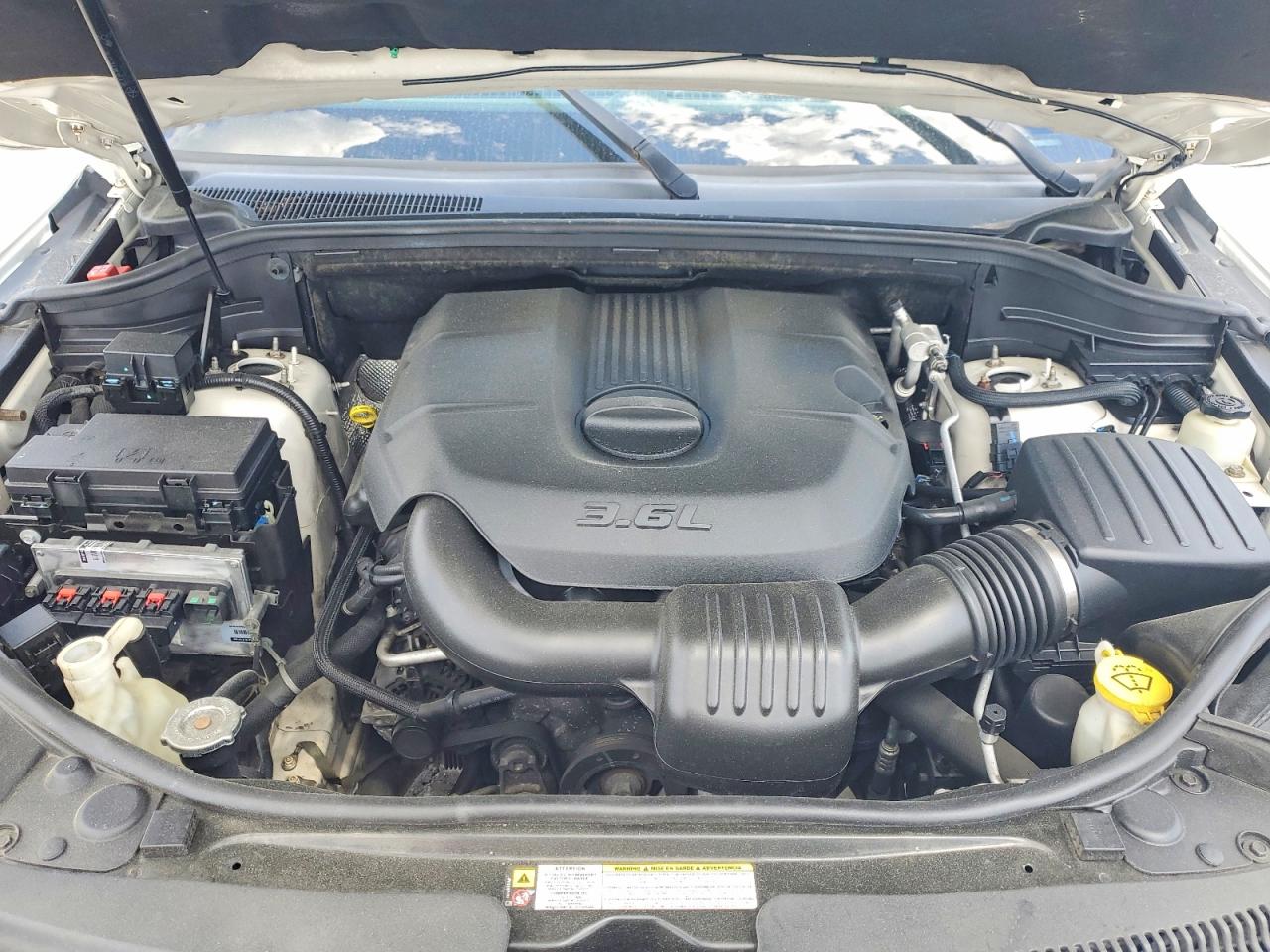 2011 Jeep Cherokee VIN 1J4RR5GG3BC655598 photo 12