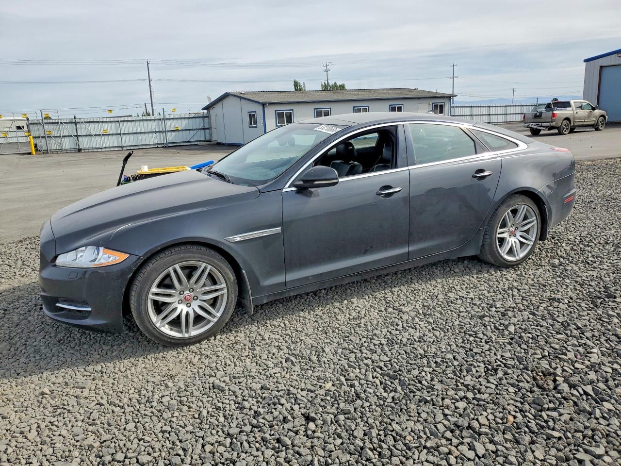 2015 Jaguar Xj VIN SAJXJ1CDXF8V79042 photo 1