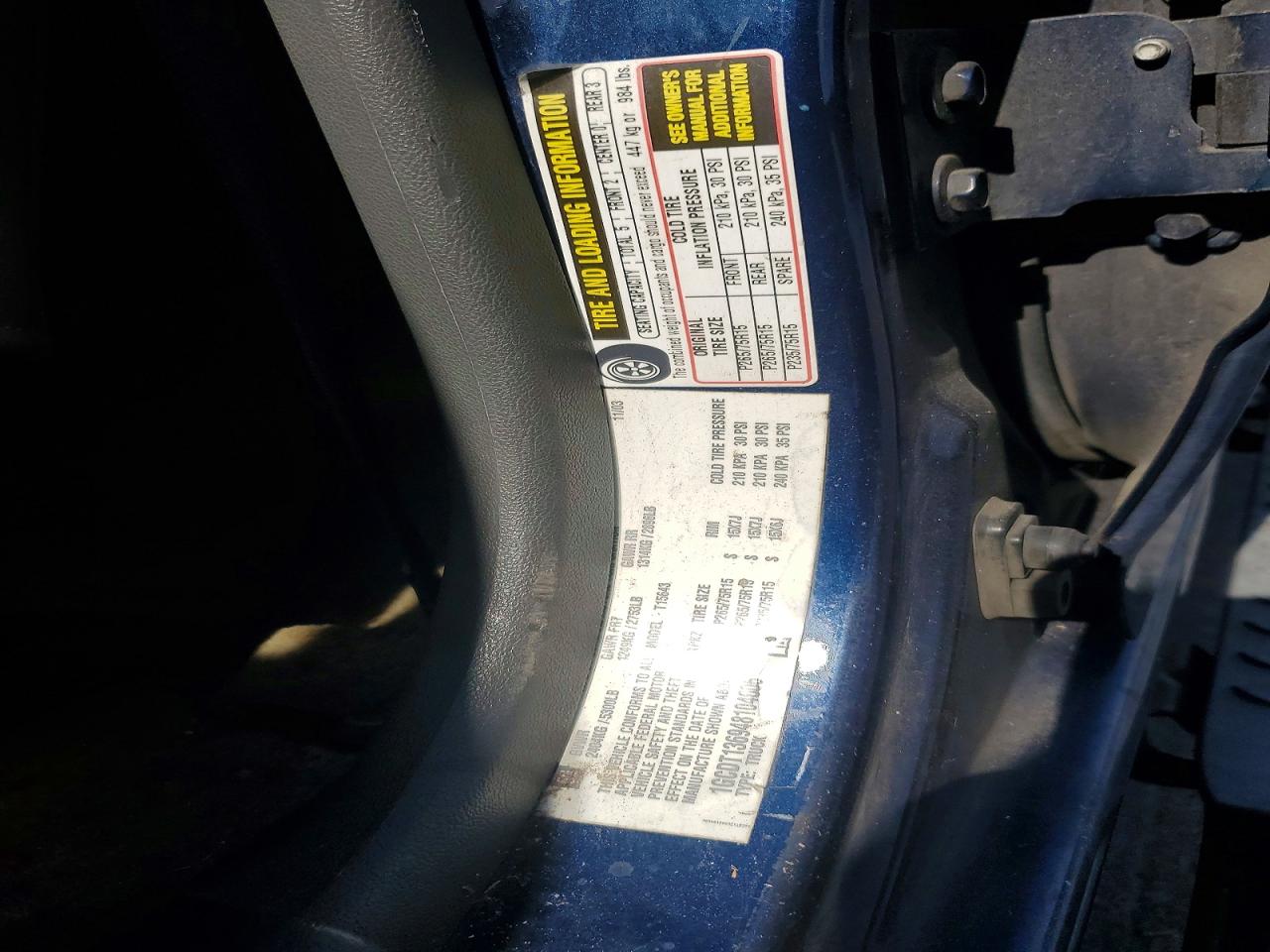 2004 Chevrolet Colorado VIN 1GCDT136948104606 photo 12