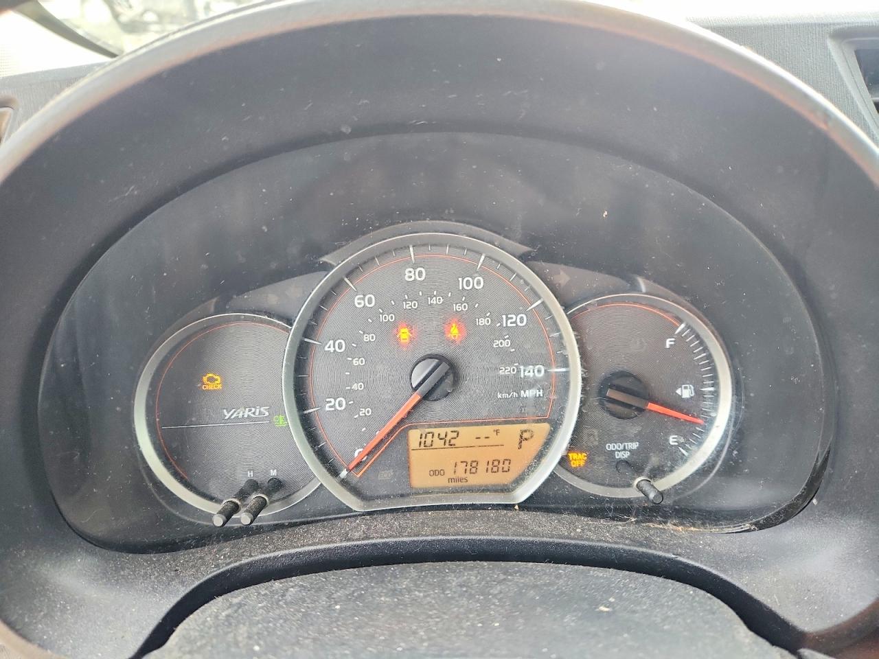 2014 Toyota Yaris VIN JTDJTUD35ED573595 photo 9