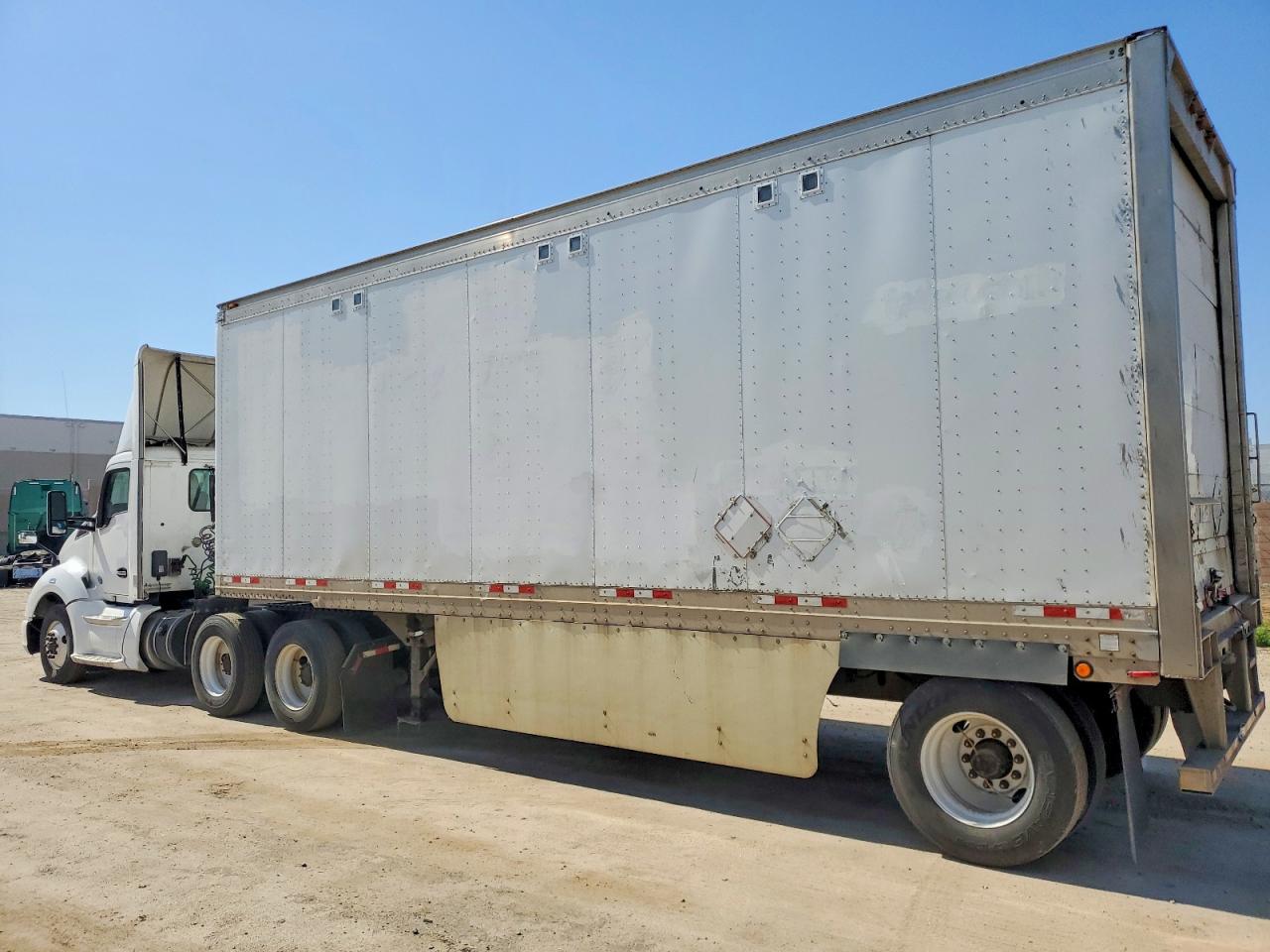 2015 KENWORTH All other VIN 1XKYD49X9FJ443608 photo 3