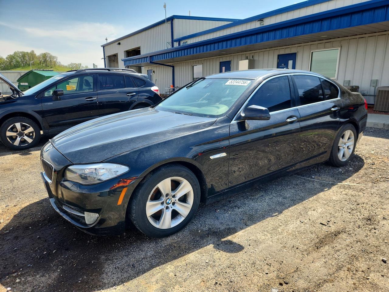 2011 BMW 5 series VIN WBAFR1C53BC740377 photo 1
