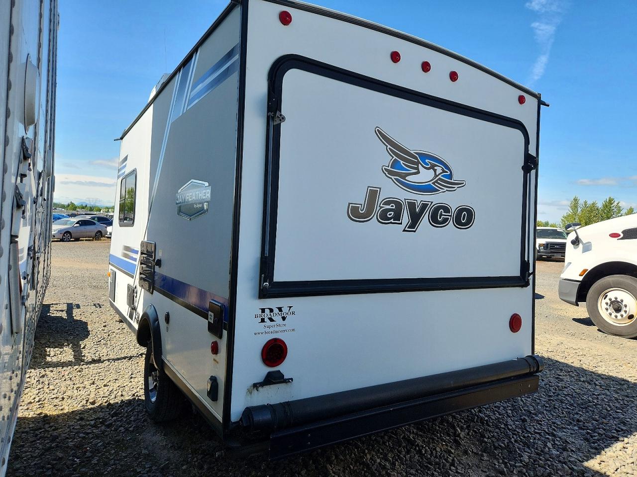 2018 JAYCO All models VIN 1UJBJHAH5J1JZ0155 photo 3