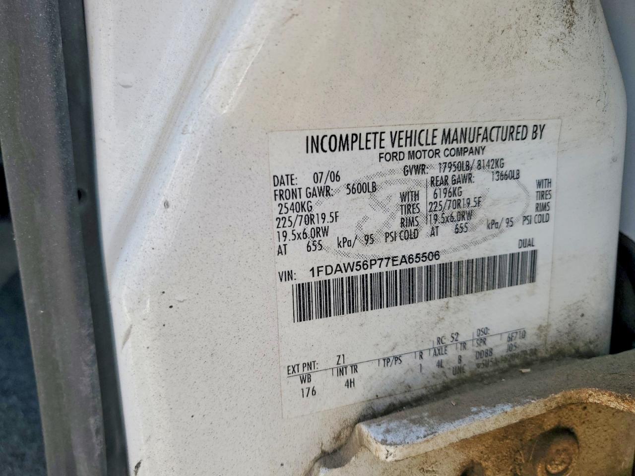 2007 Ford F550 VIN 1FDAW56P77EA65506 photo 12