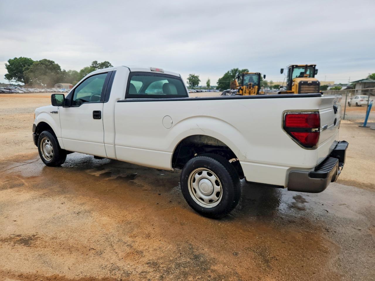 2010 Ford F150 VIN 1FTMF1CW4AKB68378 photo 2