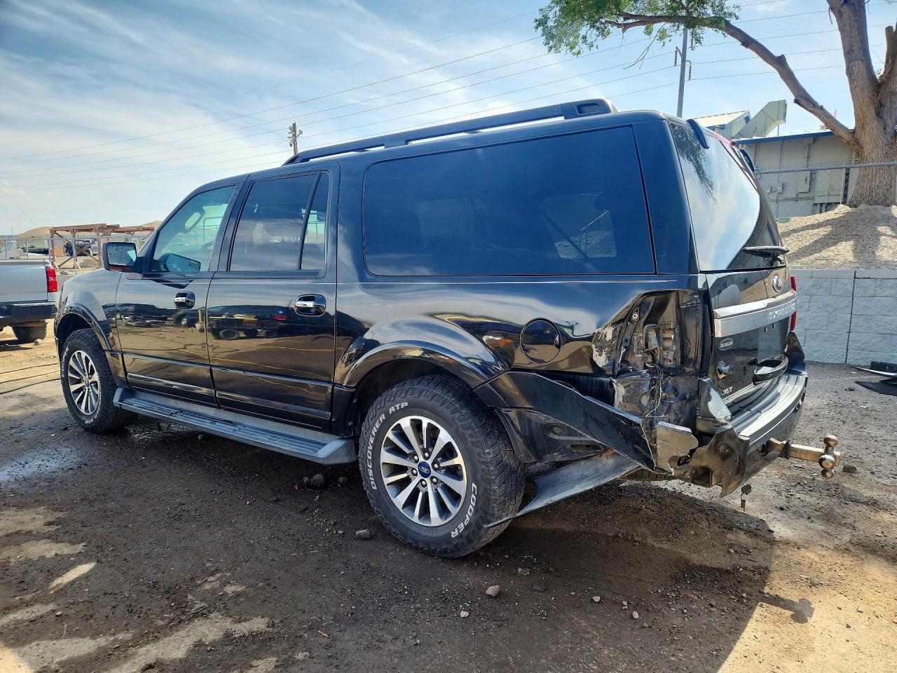 2015 Ford Expedition VIN 1FMJK1JTXFEF11462 photo 2