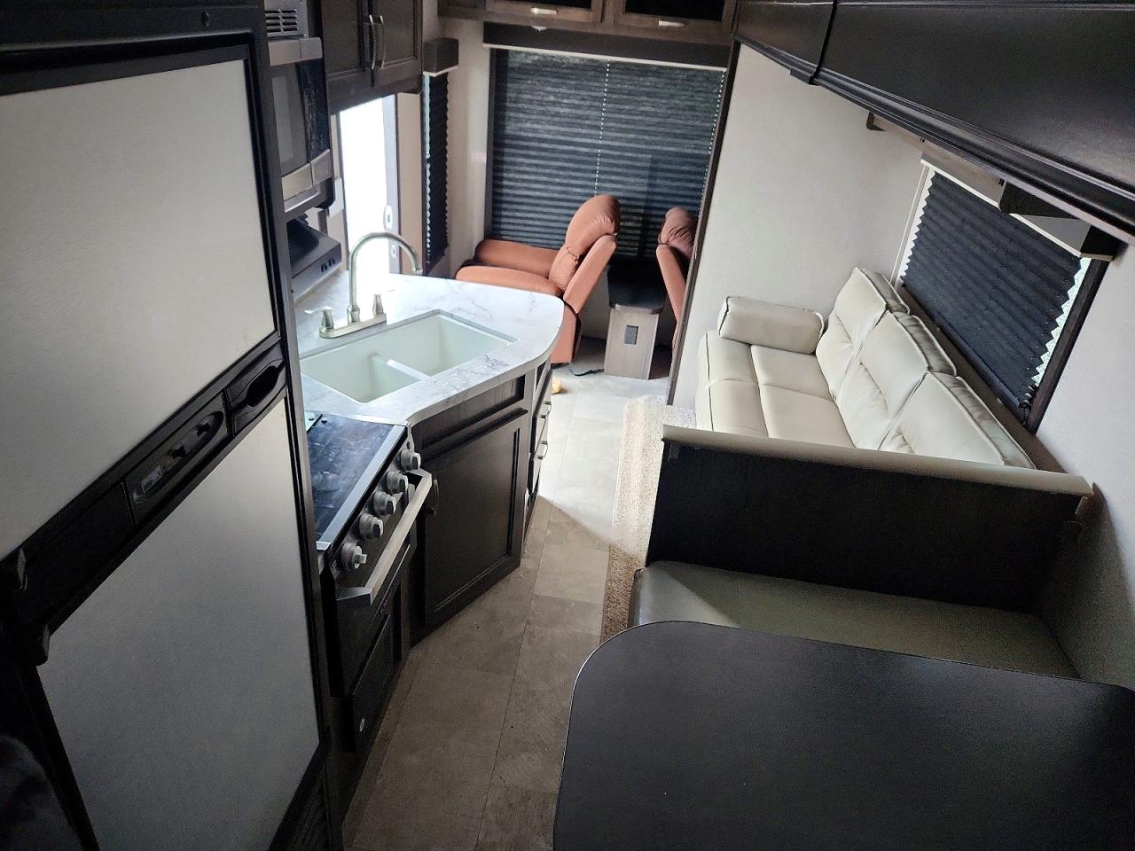 2020 JAYCO Unknown VIN 1UJBJ0BP5L17Y0639 photo 6