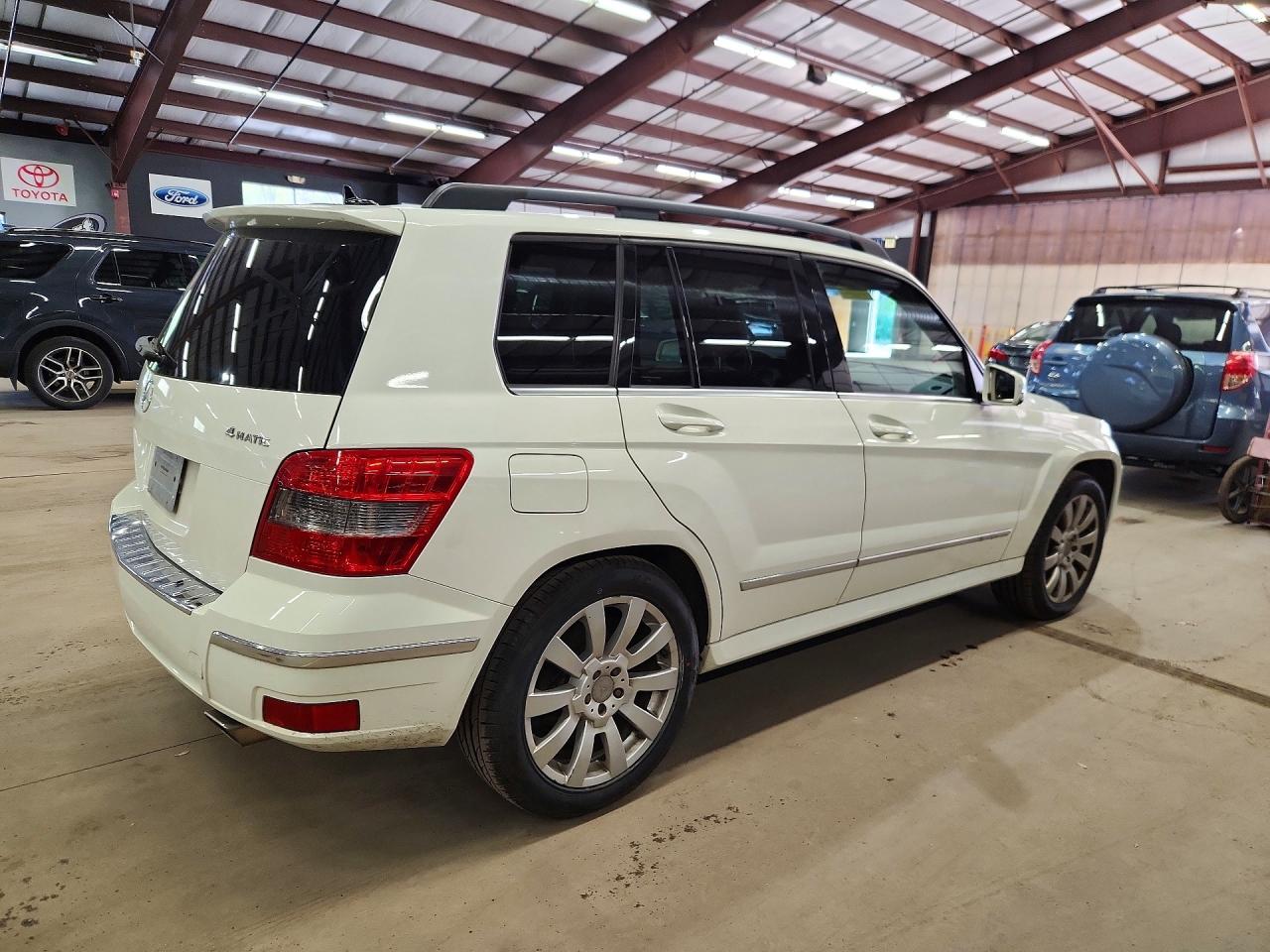 2011 MERCEDES Glk-class VIN WDCGG8HB7BF600460 photo 3