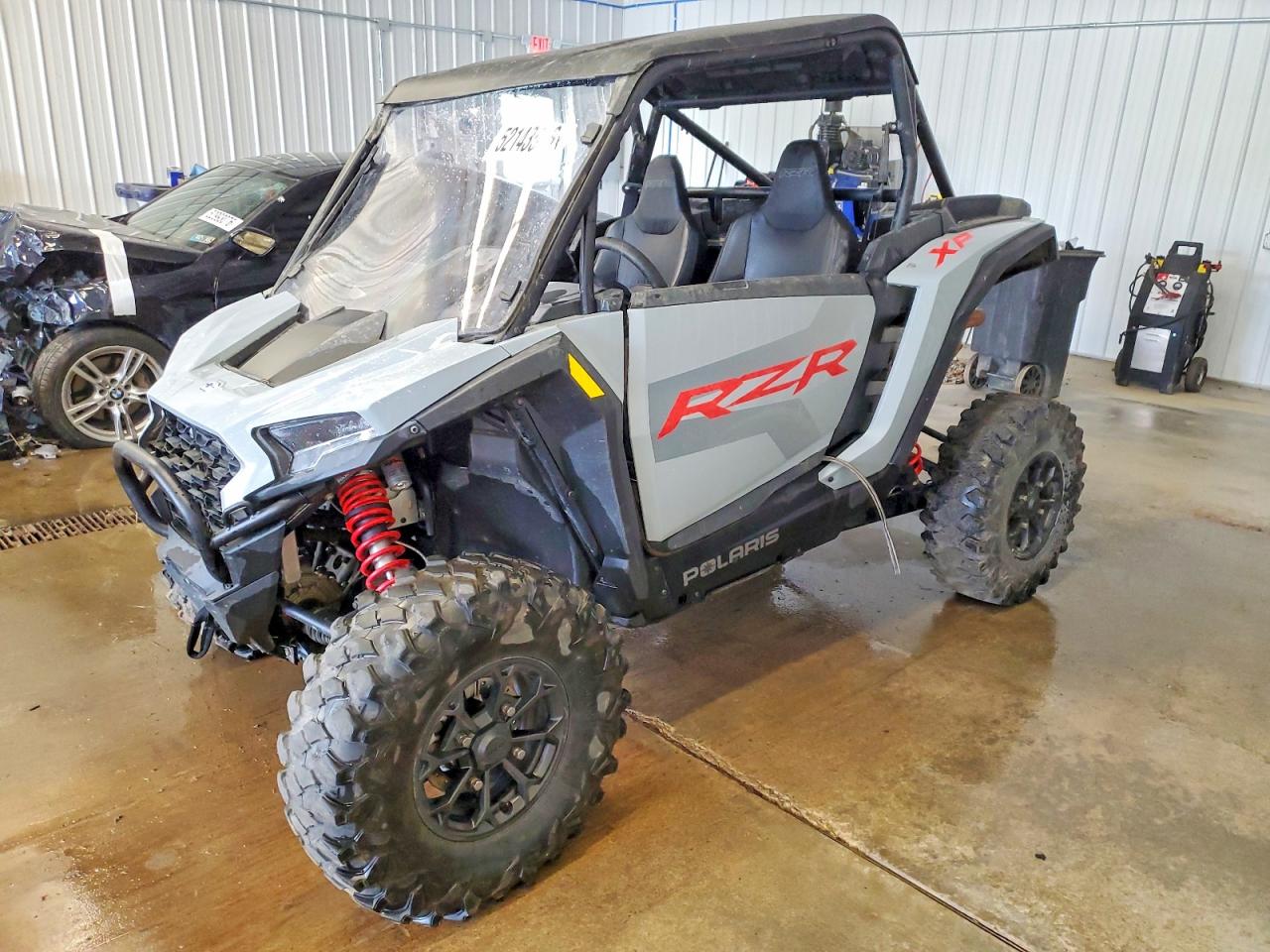2025 Polaris Sidebyside VIN 3NSNEB998SF046229 photo 2