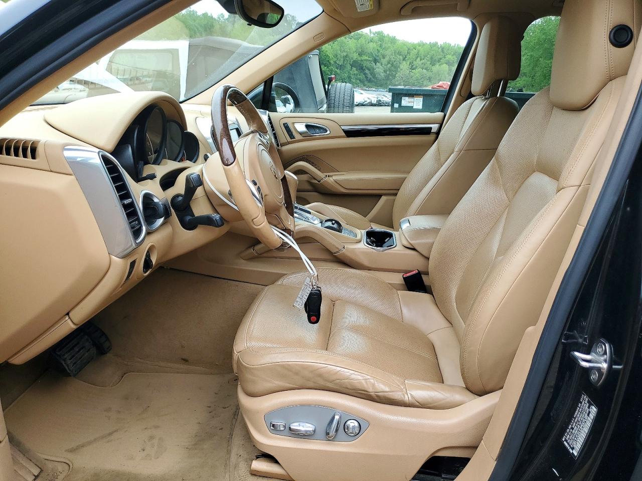 2013 Porsche Cayenne VIN WP1AA2A23DLA01370 photo 7