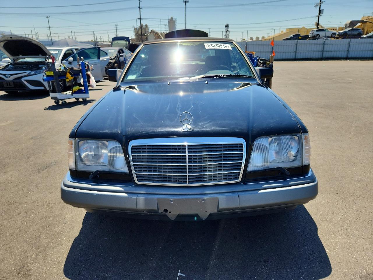 1995 Mercedes-Benz E-class VIN WDBEA66EXSC258051 photo 5