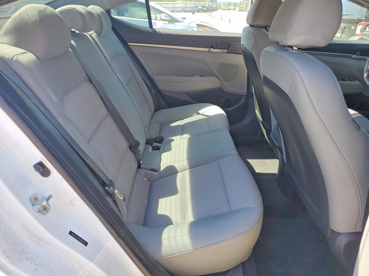 2017 Hyundai Elantra VIN 5NPD74LF9HH092518 photo 10