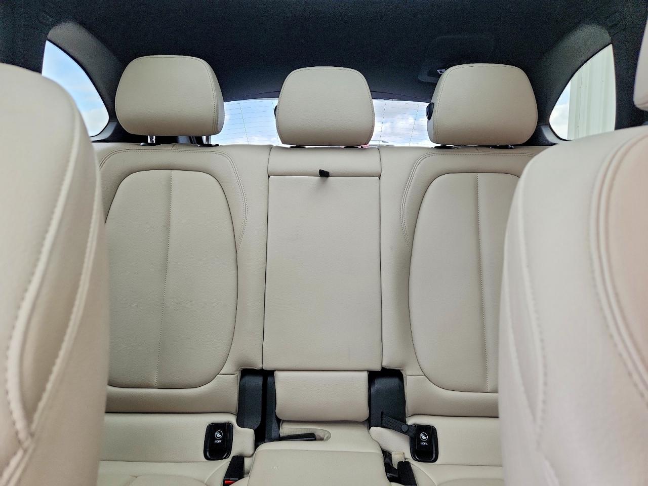 2020 BMW X1 VIN WBXJG7C01L5R93829 photo 10