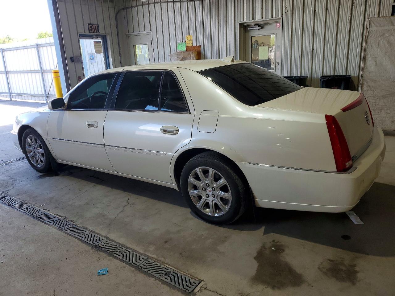 2009 Cadillac Dts VIN 1G6KD57Y19U148527 photo 2