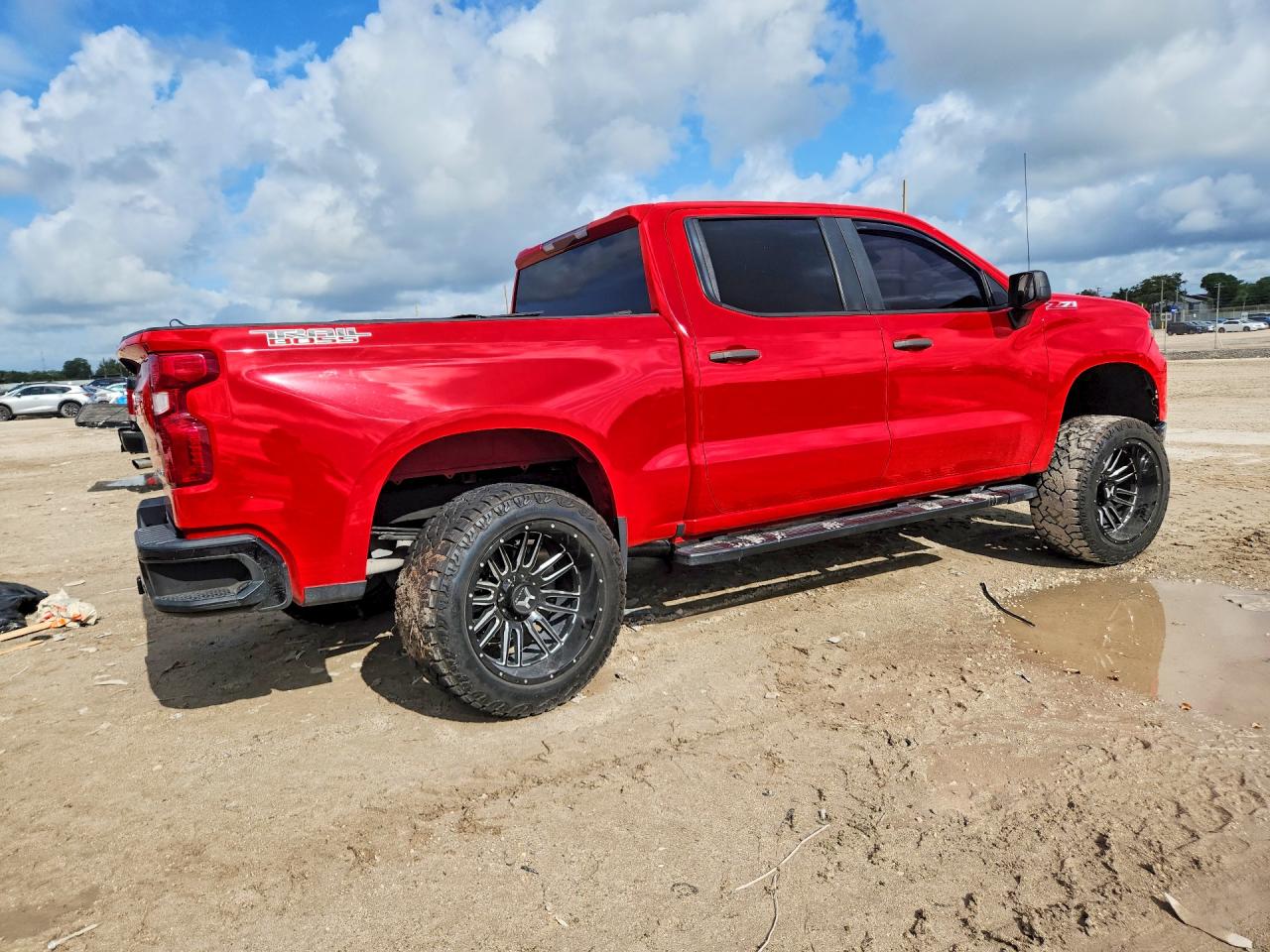 2022 CHEVROLET All models VIN 3GCPDCED4NG578251 photo 3