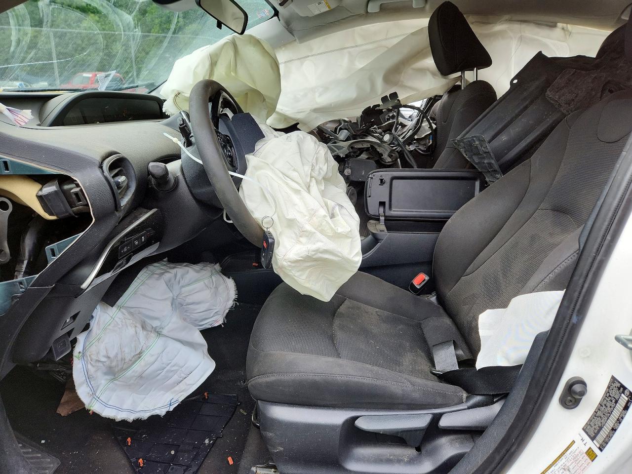 2020 Toyota Prius VIN JTDKARFU9L3108754 photo 7