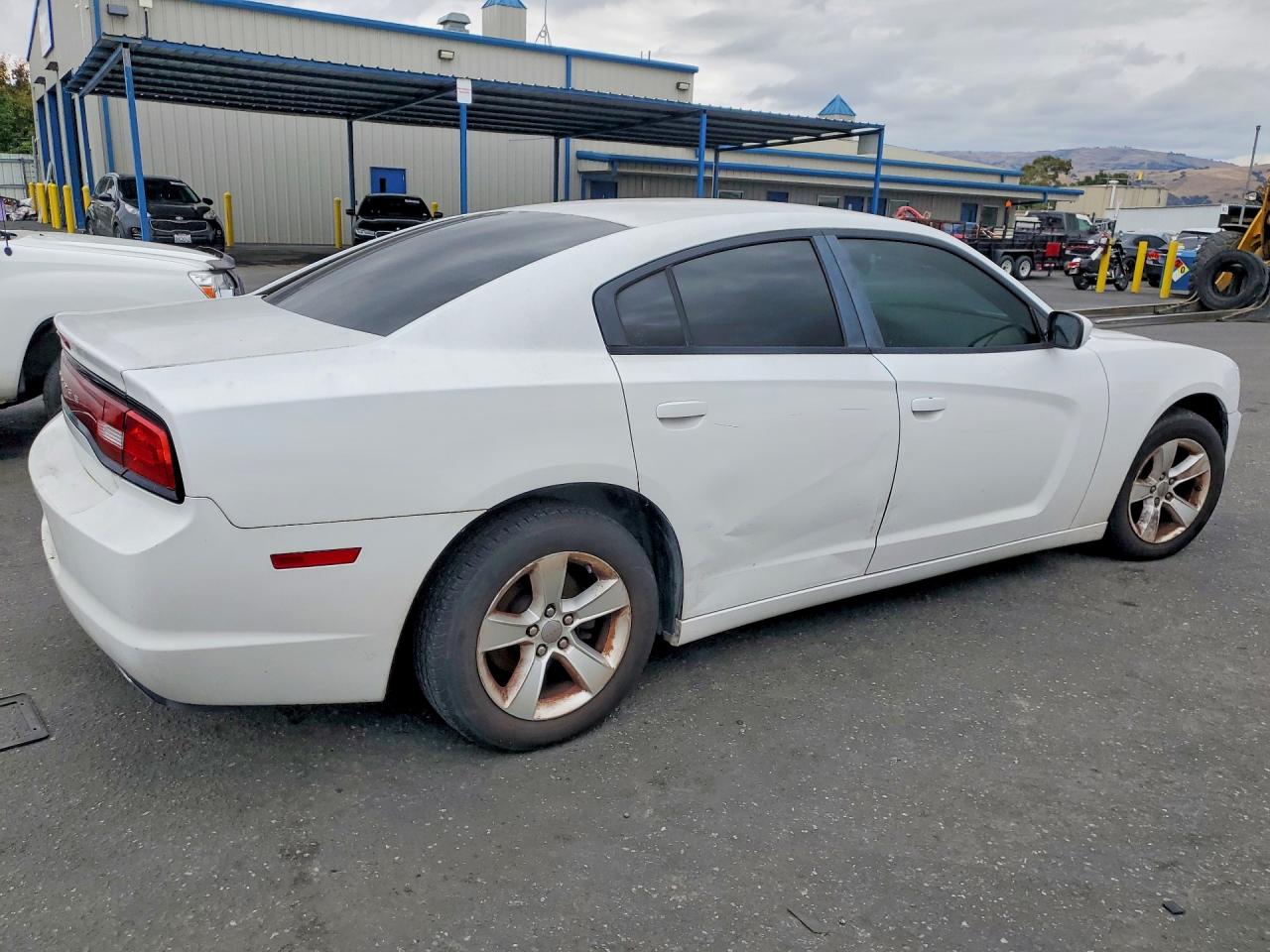 2014 Dodge Charger VIN 2C3CDXBG3EH192087 photo 3