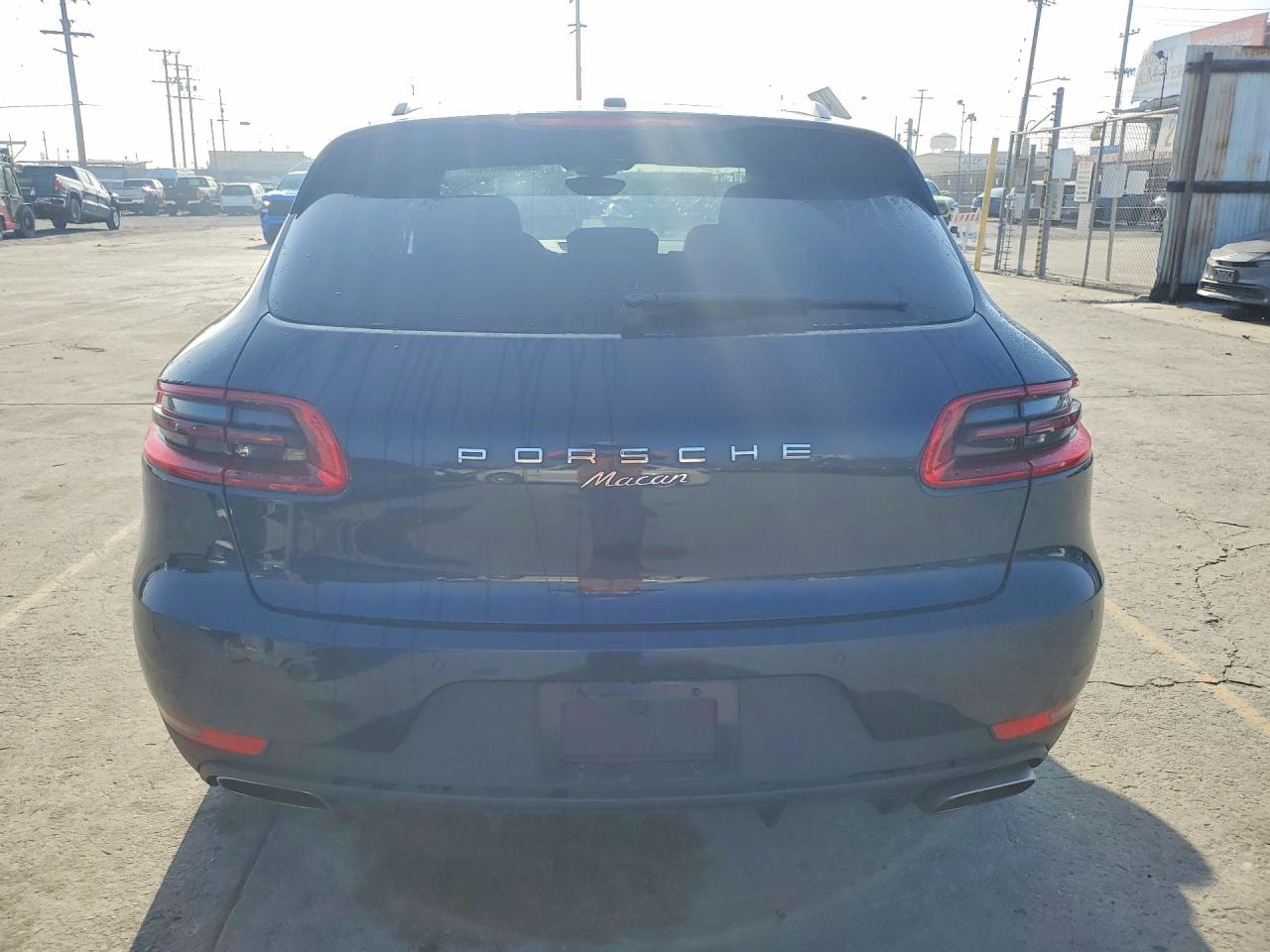 2018 Porsche Macan VIN WP1AA2A51JLB08181 photo 6
