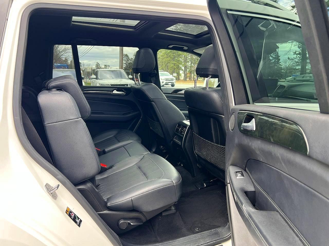 2019 Mercedes-Benz Gls-class VIN 4JGDF6EE6KB226666 photo 6